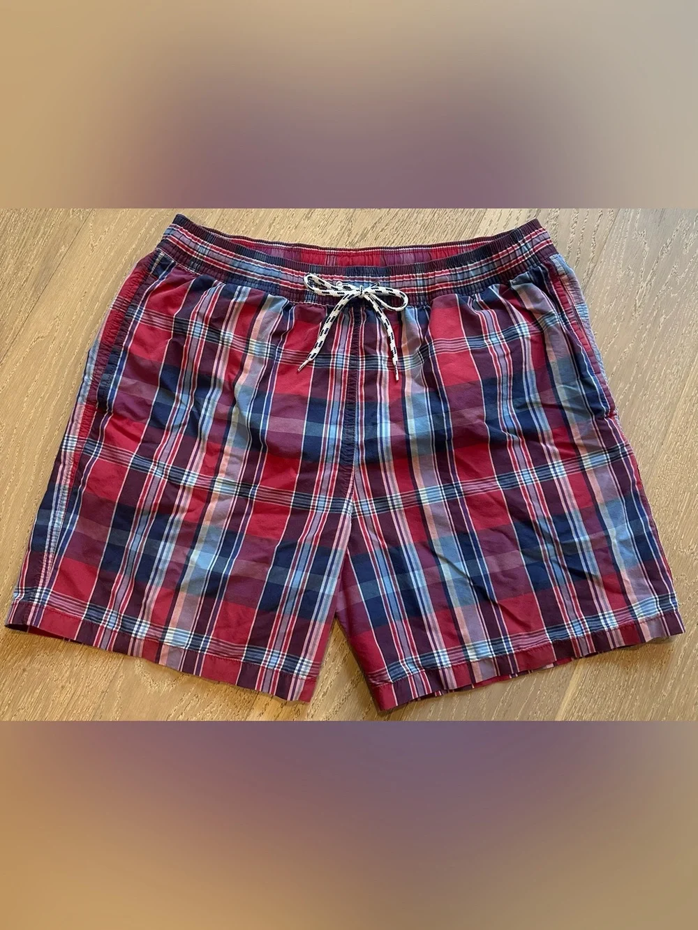 Brooks Brothers Red and Navy Plaid Swim Trunks Size Medium